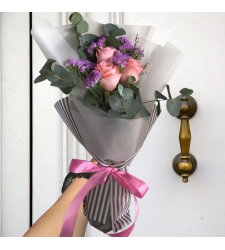 send 3 stems pink color roses in bouquet to cebu