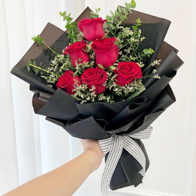 send 6 pcs. fresh red roses in bouquet to cebu